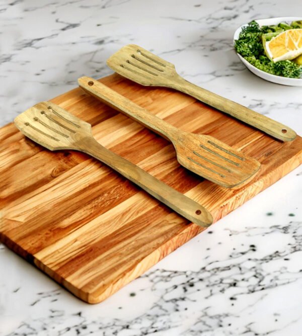 Crafted Elegance: Set of Three Wooden Serving Spoons with Unique Shapes - Image 5