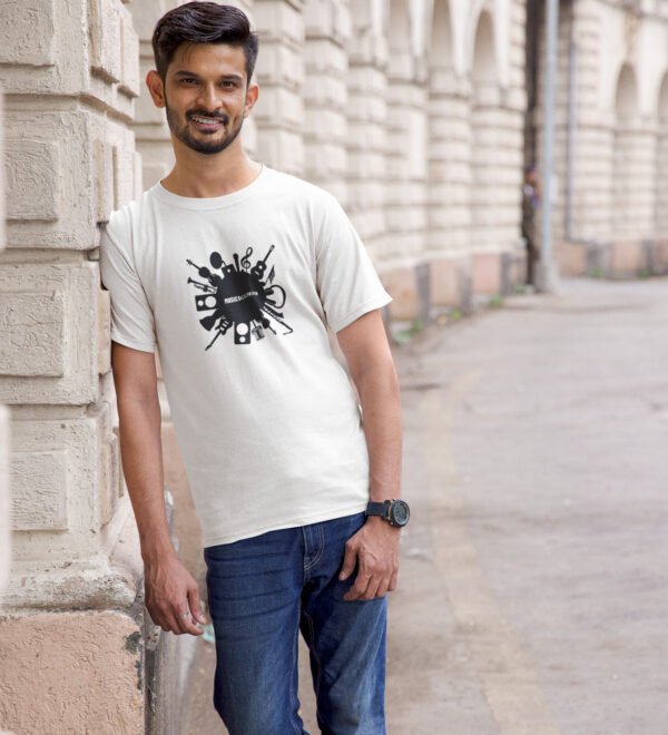 Do It Black Round Neck Cotton Half Sleeved Men's T-Shirt with Printed Graphics - Image 2