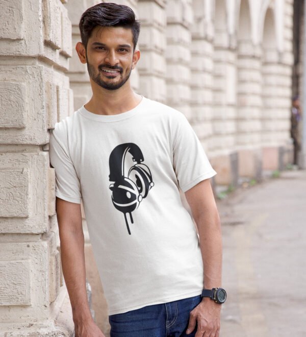 Gym Fitness Club Black Round Neck Cotton Half Sleeved Men's T-Shirt with Printed Graphics - Image 2